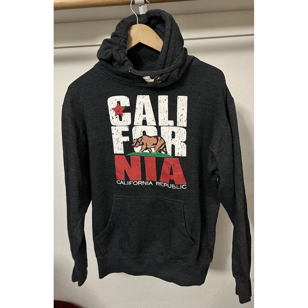 California Republic Men's Size Medium Black Hoodie California Grizzly Bear Logo